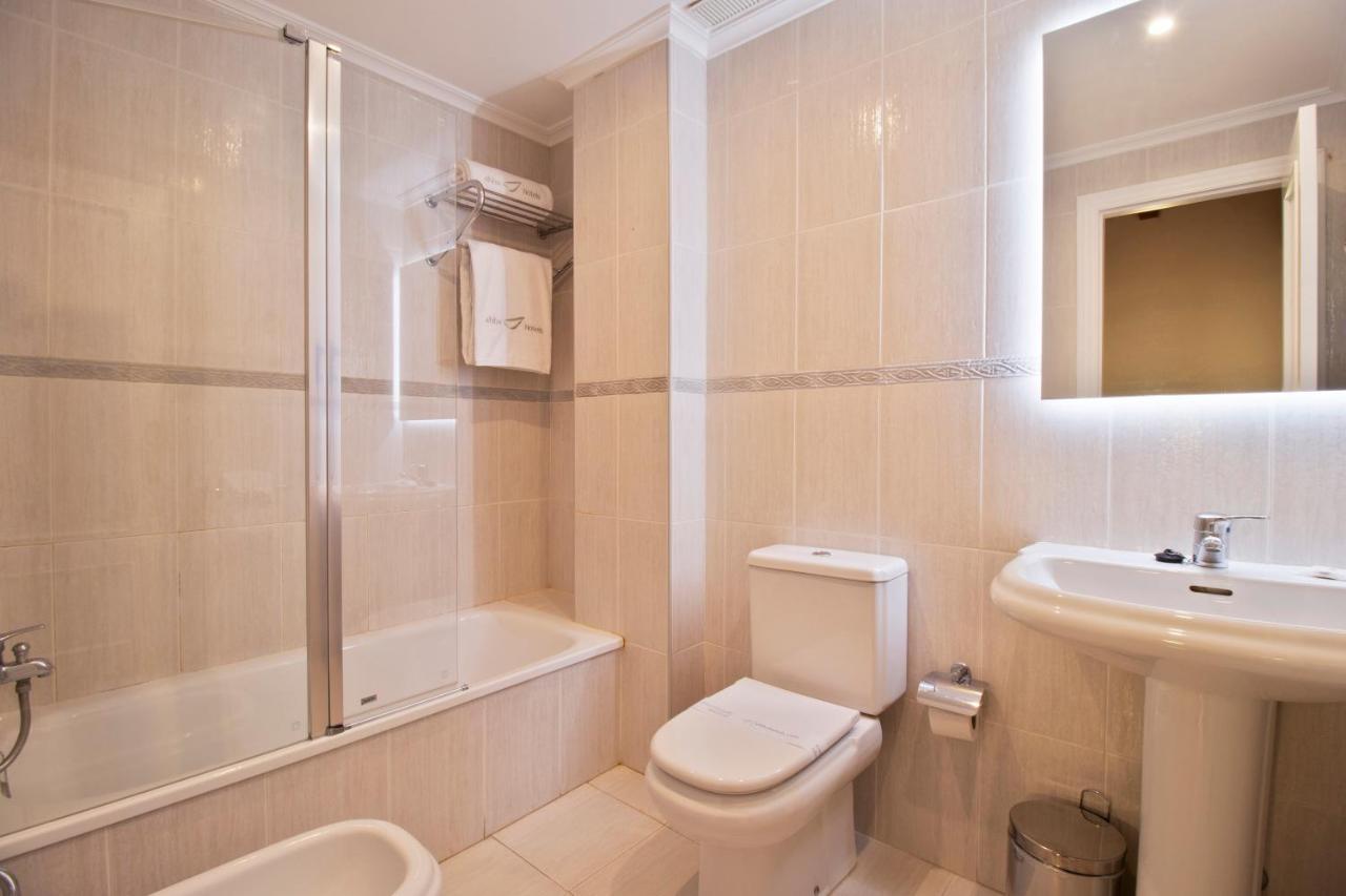 Abba Comillas Apartments Ngoại thất bức ảnh